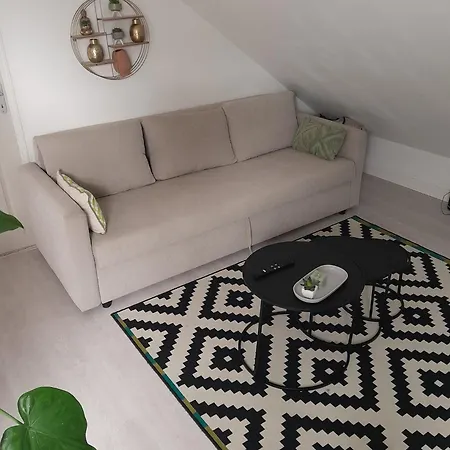 Convivial, Et Spacieux Saint-Marcel (Eure)