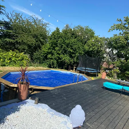 Convivial, Et Spacieux *